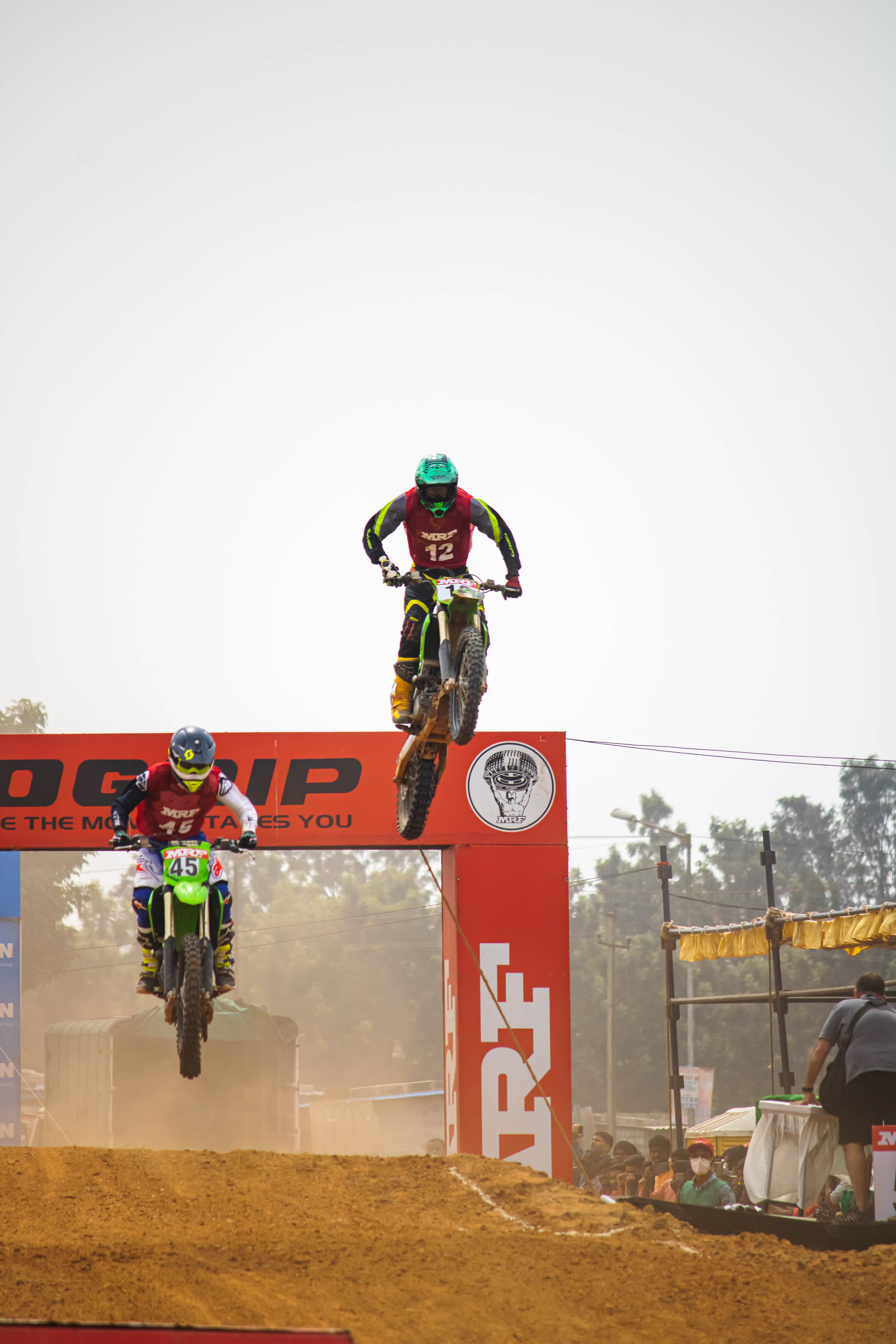 Description of photo 1